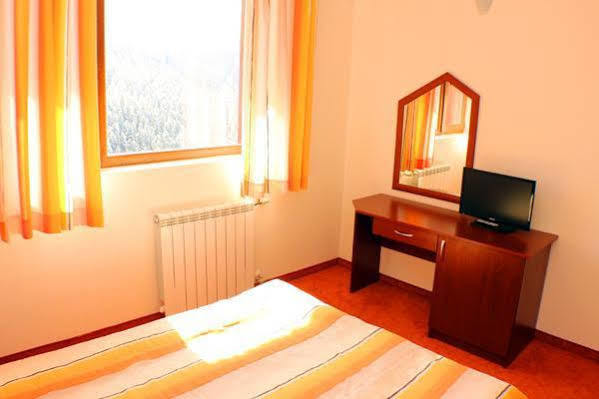 Dafovska Hotel Pamporovo Exteriör bild